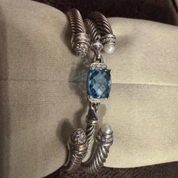 David Yurman Cable Classics Bracelet-Pearl Cuff with Diamonds - Picture 6 of 7